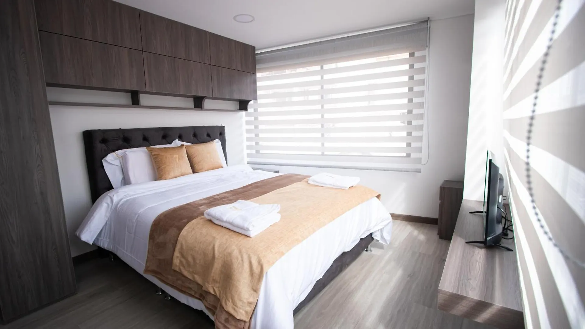 Malu Apartaestudios Bogota Campin Apartahotel